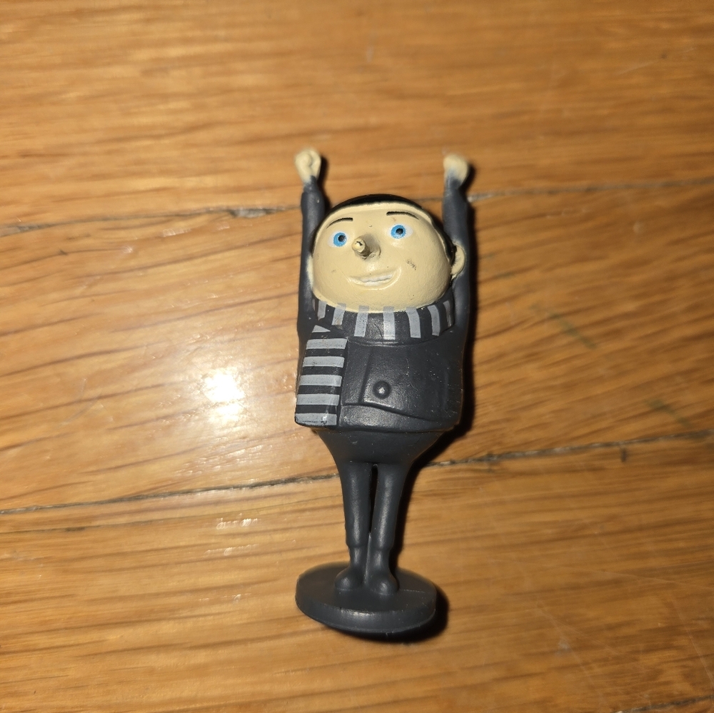 Despicable Me Gru Cake Topper Action Figure On Stand